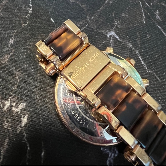 Michael Kors watch - Picture 4 of 13